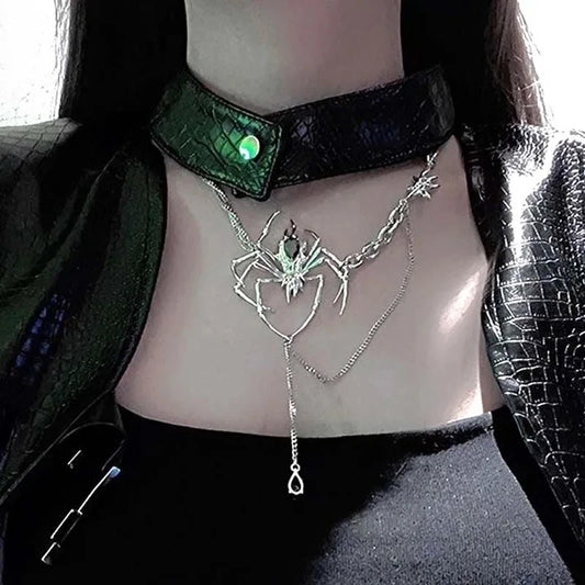 Gothic Spider Crystal Pendant – Y2K Tassel Necklace