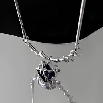 Scarlet Thorn – Heart Pendant Chain Necklace