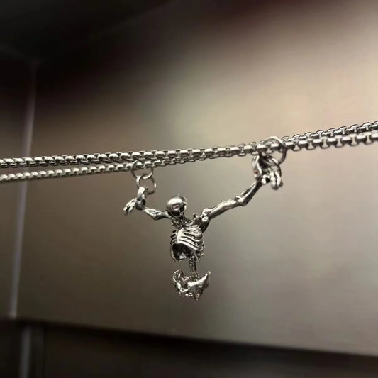 Dark Skull Pendant – Vintage Punk Necklace